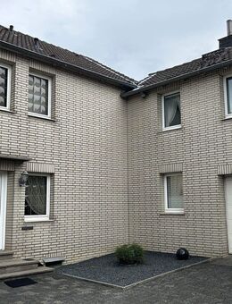 Großzügiges Einfamilienhaus (als Mehrgenerationenhaus geeignet) - Rommerskirchen