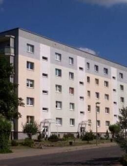 Große 2-Raum-Wohnung im Ergeschoss! - Neustrelitz