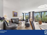 Hell und modern: DG-Maisonette mit Galerie, 2 Balkonen & Gartenblick - Düsseldorf