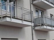 2 Wohnungen (2 + 3 Zimmer) jeweils mit Balkon und TG als Kanzlei umgebaut - Röthenbach (Pegnitz)