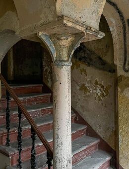 Herrschaftliche Villa mit großzügigen Wohnungen - Greiz