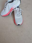 Sneaker Solar Boost 19 M, Gr. 10 ( 44 2/3) gut erhalten, weiß in 24149