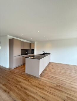 Neubau-Traum: Helle, moderne Wohnung zum Erstbezug in Hilzingen - Hilzingen