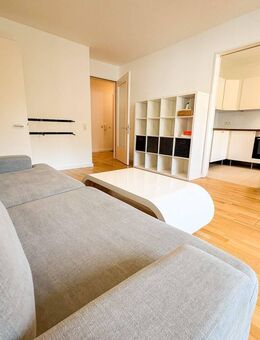 !! Diese Zwei-Zimmerwohnung in bester Lage erwartet Sie !! + Balkon und Einbauküche - Berlin