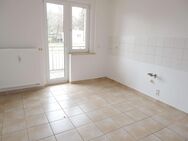 Frei ab 1.6.25 / Bad mit Fenster / große Küche mit Balkon !!! - Chemnitz