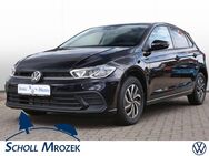 VW Polo, 1.0 Life, Jahr 2022 - Bad Harzburg