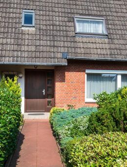 Gepflegtes Reihenmittelhaus mit Garten, ruhig und zentral in Husum gelegen. - Husum (Schleswig-Holstein)