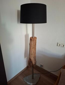 exklusive besondere Stehlampe Granitstein/Holz - Pfarrkirchen