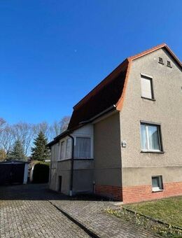 Klassisches Einfamilienhaus im Stil der 20er Jahre auf großem Gartengrundstück in Borgsdorf - Hohen Neuendorf