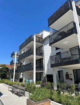 Wohnen am Stadtgarten - neuwertige 4 Zimmer Wohnung - KFW 55 Standard - Home Office Eignung - Böblingen