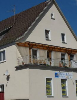 6 Zimmer Wohnung im 1. OG mit Balkon und Einbauküche im Zentrum von Bad Brückenau - Bad Brückenau