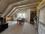 Hochwertige Dachgeschoss Wohnung in Seenähe - Philippsburg