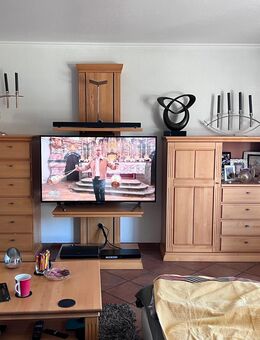 Wohn/Esszimmer von Wöstmann kanadische Erle massiv - Duisburg