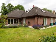 *** BUNGALOW - EBENERDIG - FUßBODENHEIZUNG - SOLAR - RIESEN DACHGESCHOSS - GARAGE *** - Delmenhorst