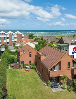 Helle Dachgeschosswohnung in Strandnähe von Stein - Stein (Schleswig-Holstein)