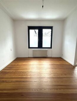 Gemütliches Zweifamilienhaus mit guter Infrastruktur in 66115 Saarbrücken/Malstatt - Saarbrücken