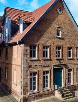 Sie suchen eine Wohnung? Hier wartet ein ganzes Haus auf Sie! - Volkmarsen