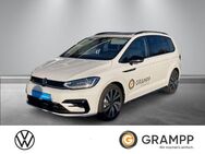 VW Touran, 1.5 l TSI R-Line, Jahr 2023 - Lohr (Main)