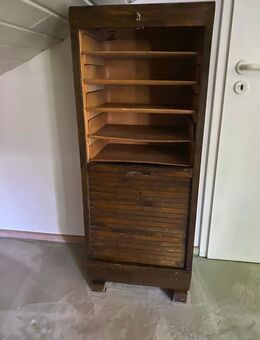 Schöner Rollladenschrank Art Deco mit Schlüssel 114 cm hoch - Gründau