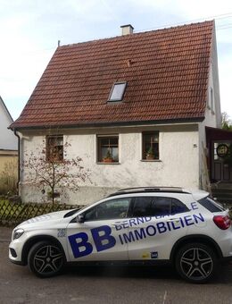 R E S E R V I E R T !Eine Liebe fürs Leben! Einfamilienhaus mit Landhauscharakter, am Waldrand mit Garten und separater Scheune zum Werkeln in Sigmari - Sigmaringendorf