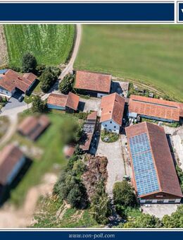 Weitläufiges Grundstück, Wohnhaus mit vielseitigen Hallen, Scheunen und PV-Power - Arnschwang