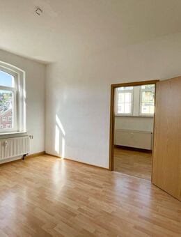 5-Raum-Dachgeschosswohnung mit Loggia und schöner Sicht in Annaberg-Buchholz! - Annaberg-Buchholz