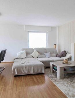 bezugsfrei: Moderne 4-Zimmer-Familienwohnung mit Balkon, Garage und Schwimmbad - Soest