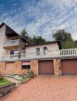 Großes Zweifamilienhaus m. ELW in Mettlach - 310 m² Wofl. - 3.400 m² Grundst. - Garten - 2 Garagen - Mettlach