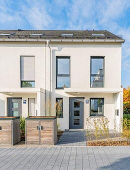 Willkommen in Ihrem neuen Zuhause! Sonnig helles Reiheneckhaus mit 4 Zimmern in Vaterstetten - Vaterstetten