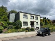 Freistehendes Einfamilienhaus mit schönem Garten in begehrter Lage von Sulzbach - Sulzbach (Saar)