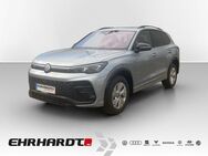 VW Tiguan, 2.0 TDI R-Line IQ-LIGHT PARKL ° HARMAN BLACKSTYLE, Jahr 2024 - Arnstadt