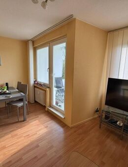Helle 3-Zimmer-Wohnung mit Balkon mit über 5% Rendite, im grünen Bremen-Osterholz - Bremen