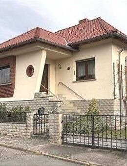 Gepflegtes EFH im Bungalowstil in Roßleben - Roßleben