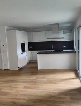 Neubauwohnung 3,5 Zimmer, großzügig mit TG, Aufzug in zentraler Lage - Villingen-Schwenningen