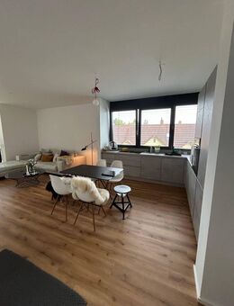 PROVISIONSFREI - NEUWERTIGE 2,5 ZIMMER WOHNUNG IM HERZEN VON PLIEZHAUSEN! - Pliezhausen