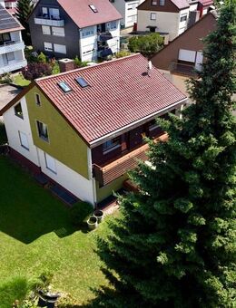 Charmantes, freistehendes Einfamilienhaus mit herrlichem Garten - Filderstadt