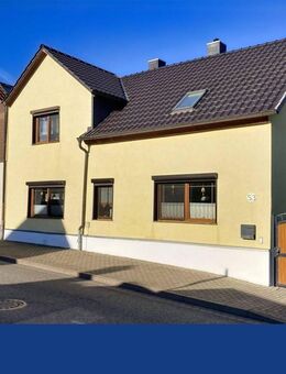 Bezugsfertiges Doppelhaus - Mit Kamin, Sauna und Balkon ! - Hergisdorf