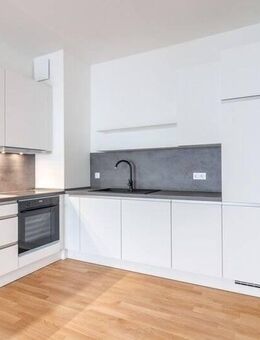 Stilvolle 2-Zi.-Etagenwohnung mit Top Ausstattung, Balkon & TG-Stellplatz! - Frankfurt (Main)