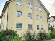 Gemütliche 2 Raum Wohnung im Dachgeschoss am ruhigen Brachberg in Ulla mit Badewanne, Balkon & Stellplatz - Nohra (Landkreis Weimarer Land)