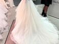Neuwertiges - ungetragenes Brautkleid in 37077