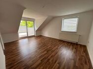 Renovierte 3-Zimmer-Wohnung mit Einbauküche und Balkon - Nordenham