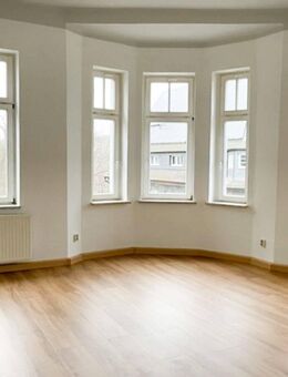 Großzügige 2-Raum-Wohnung in zentrumsnaher Lage von Annaberg mit Einbauküche und PKW-Stellplatz! - Annaberg-Buchholz