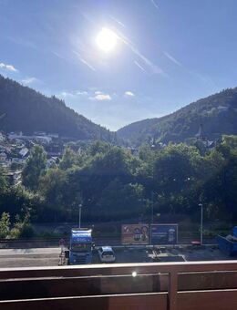 Therme, Natur & Ruhe - möblierte Wohnung mit Ausblick in Bad Liebenzell - Bad Liebenzell