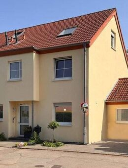 Gepflegte und langjährig vermietete Doppelhaushälfte in ruhiger und zentraler Lage - Derzeit nicht zur Eigennutzung geeignet! - Alsdorf (Nordrhein-Westfalen)