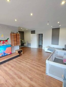 2 Zimmerwohnung im 1 OG inkl. Möbel, KFZ-Stellplatz und Keller in Bad Lippspringe ! - Bad Lippspringe