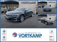 VW Passat Variant, GTE R-Line IQLight, Jahr 2020 - Gronau (Westfalen)