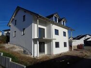 RESERVIERT - Neubau-DHH mit Garage und toller Fernsicht - Steinach (Bayern)