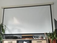 4k HDR Beamer von BenQ + Leinwand elektrisch - Geyer