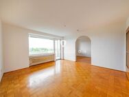 KENSINGTON-Exklusiv - helle 3-Zim.-Wg.7 Etage, traumhafter Blick, 13 m² Balkon, Top Hausgeld ! - München