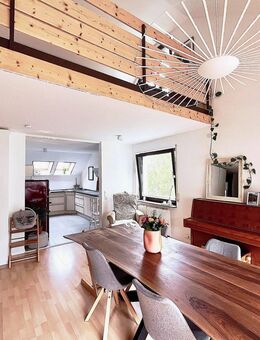 Stilvolle 4,5-Zimmer-Maisonette mit Dachloggia & Tiefgarage in sonniger Lage von Stuttgart-Kaltental - Stuttgart